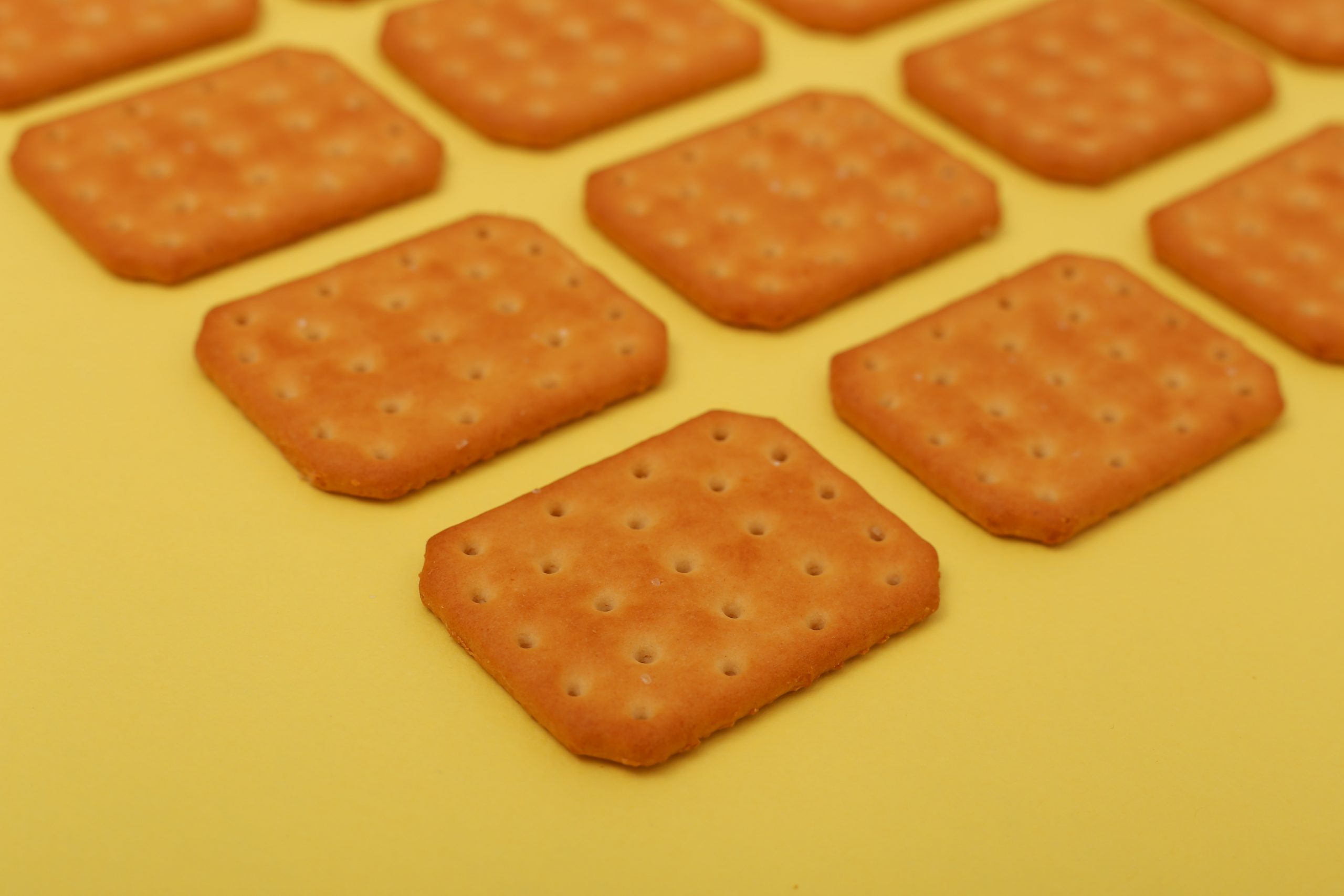 Savoring Goodness: LiveGfree Whole Grain Gluten-Free Sweet Chili Crackers
